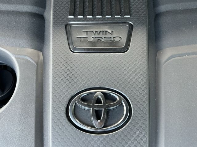 New 2026 Midnight Black Metallic Toyota  SR5 image 25