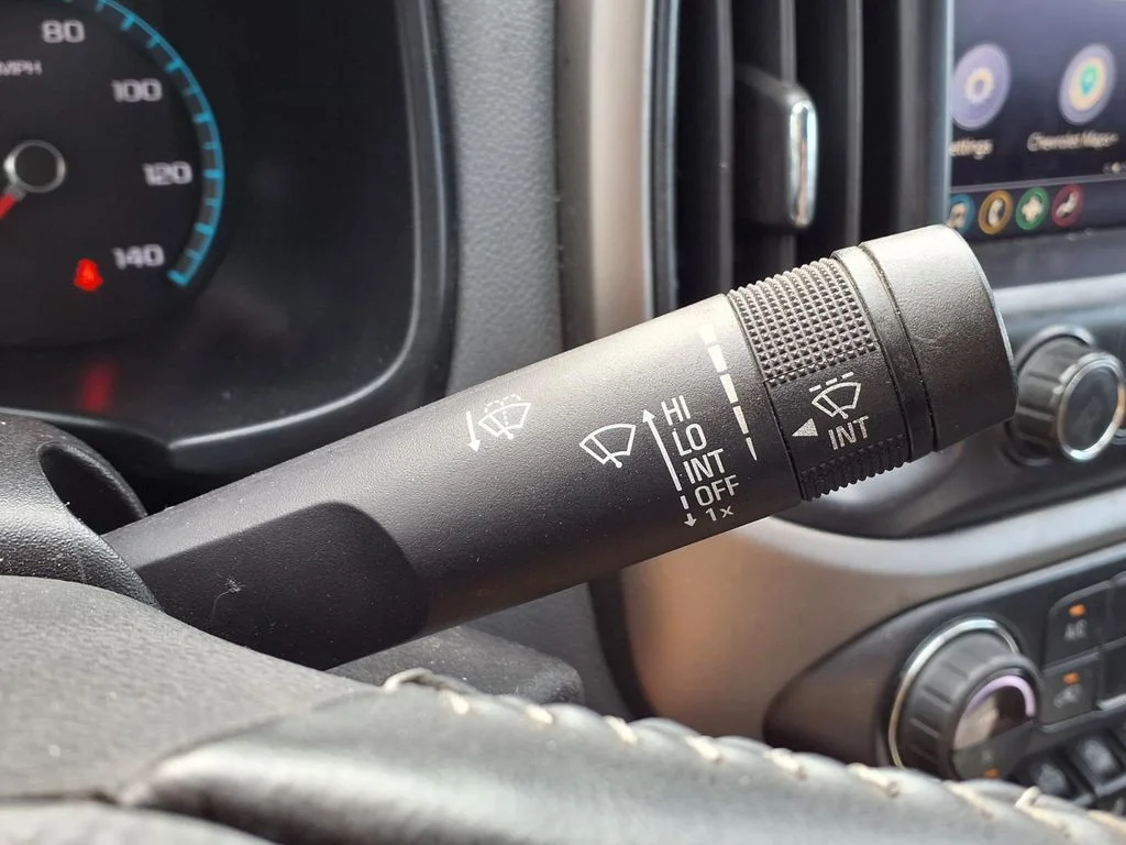 Used 2019 Red Chevrolet Z71 image 26
