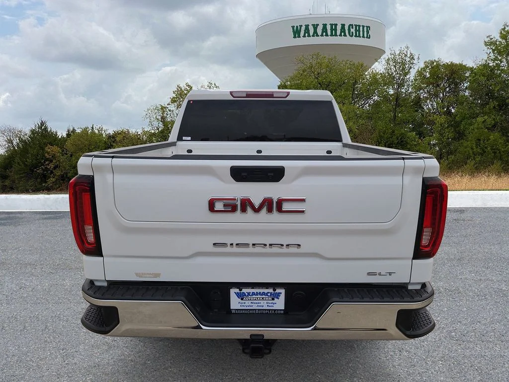 Used 2025 White GMC SLT image 4