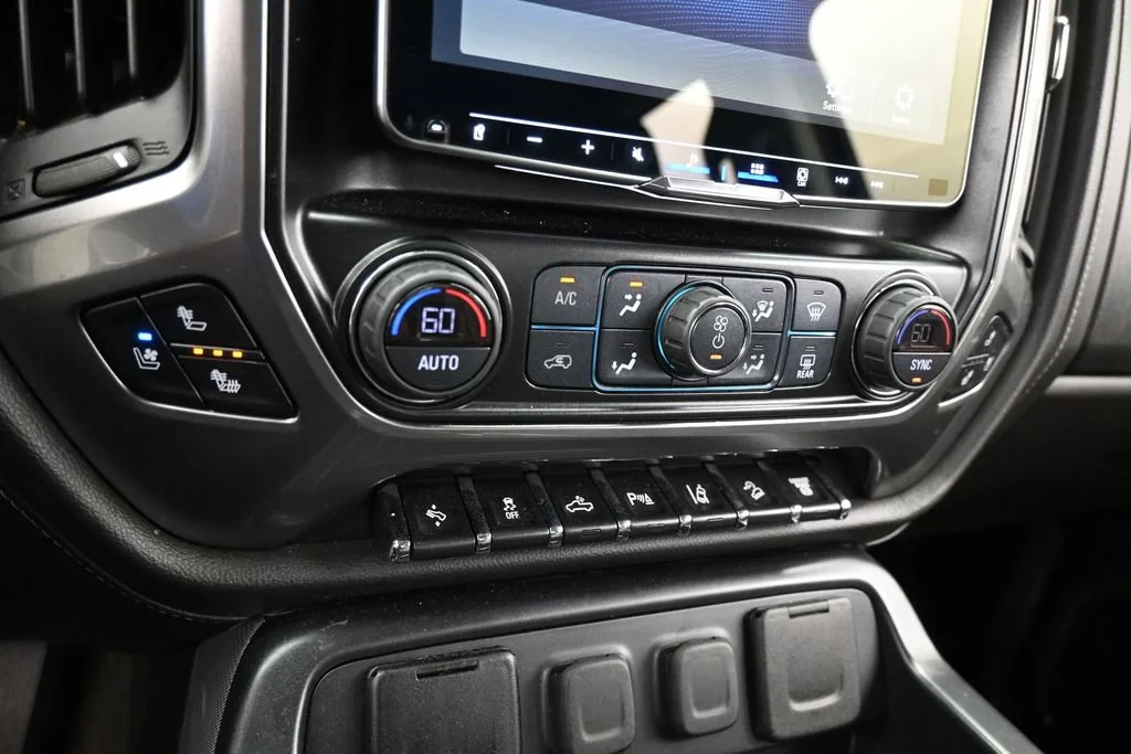 Used 2018 Summit White Chevrolet LTZ image 24