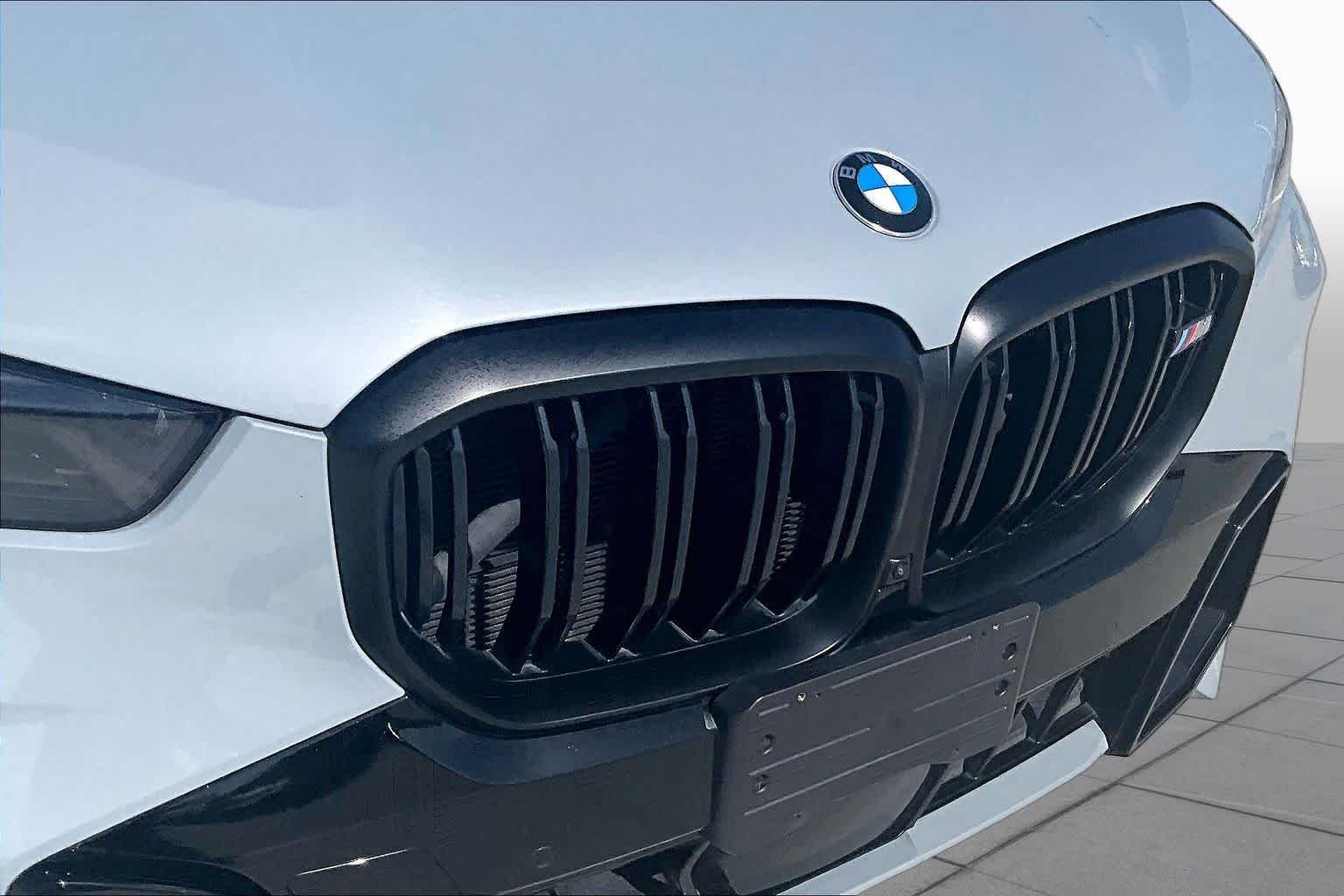 Used 2024 Brooklyn Grey Metallic BMW M60i image 28