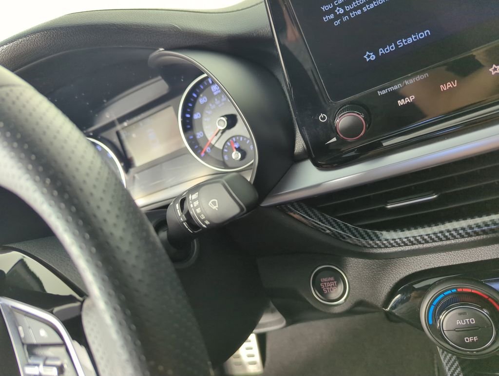 Used 2023 White Kia GT-Line image 24