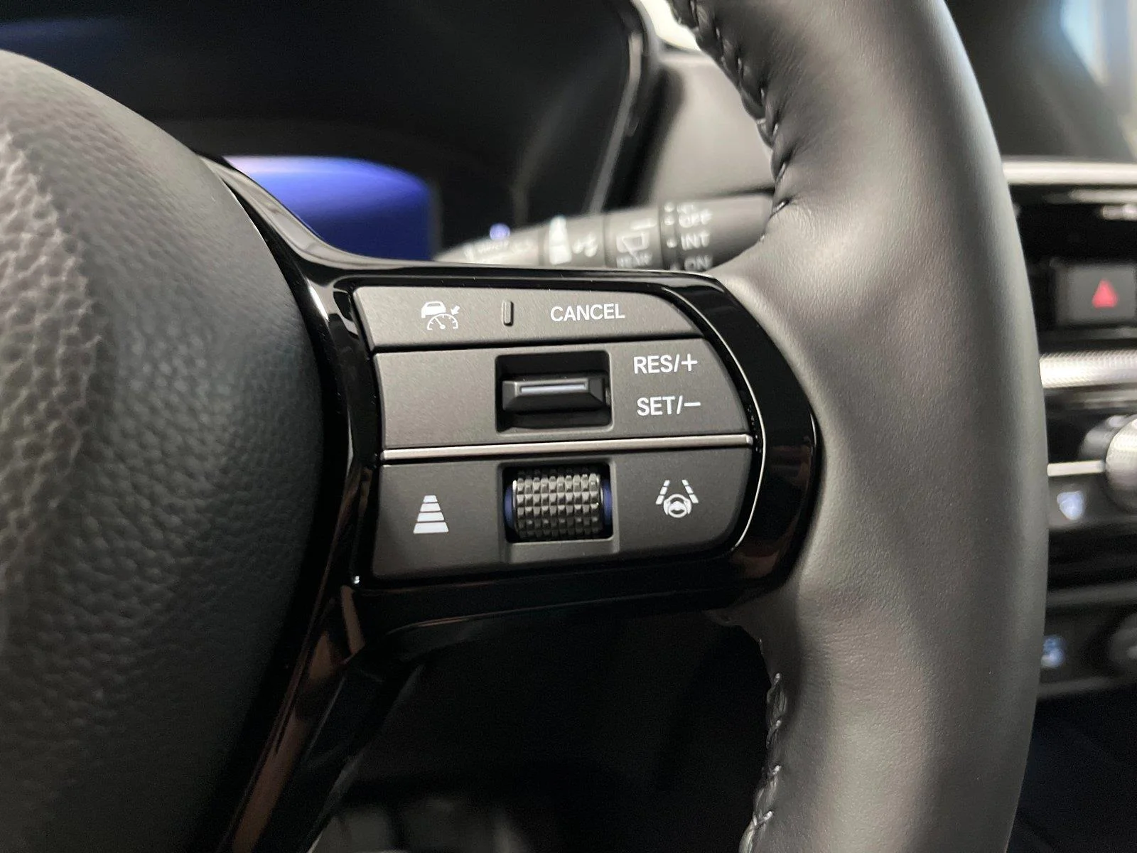 New 2026 Urban Gray Pearl Honda EX-L image 18
