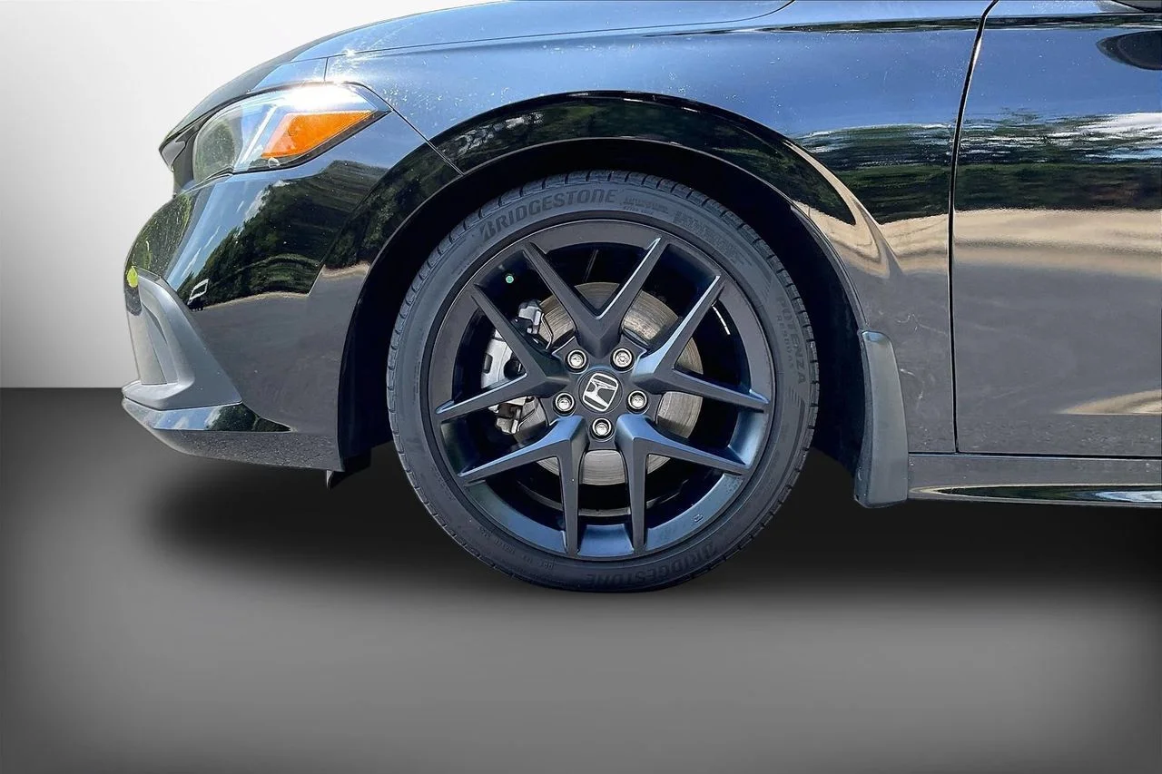 Used 2022  Honda Si image 31