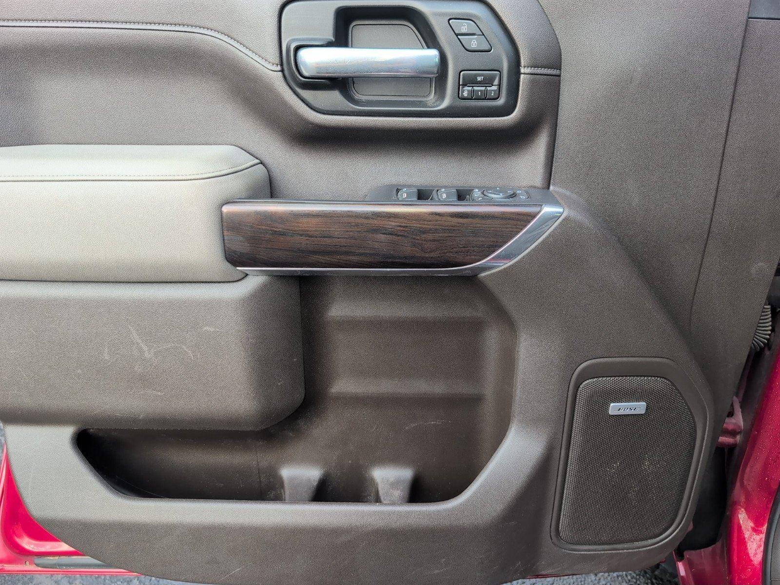 Used 2021 CAYENNE RED TINTCOAT GMC SLT image 18