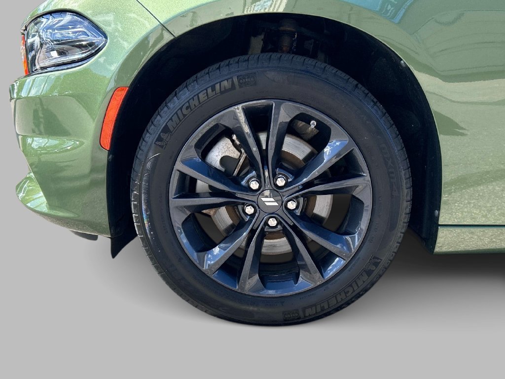 Used 2023 Green Dodge SXT image 9