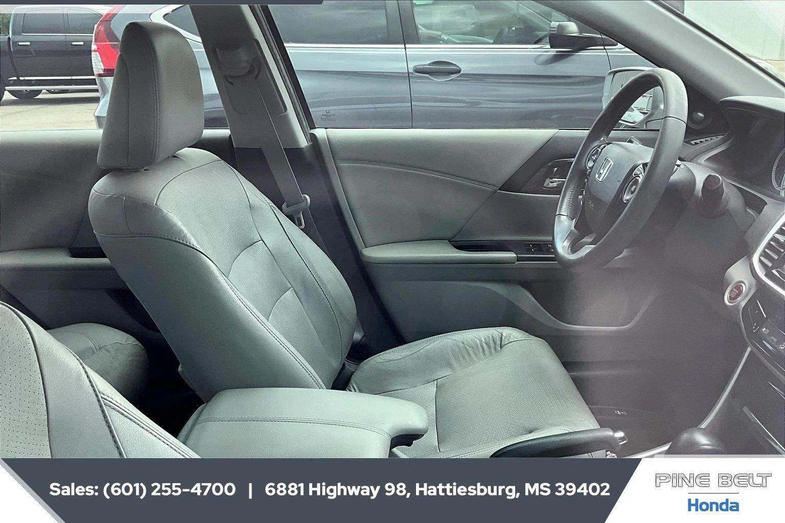 Used 2016 Lunar Silver Metallic Honda EX-L image 6