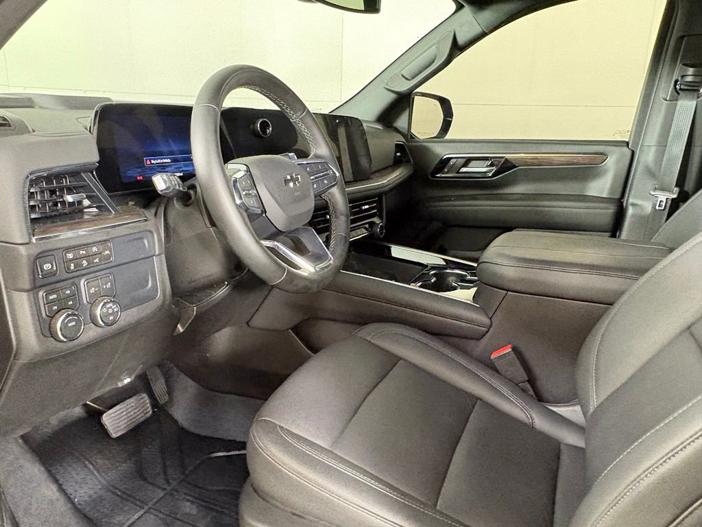 Used 2026 Gray Chevrolet Z71 image 23