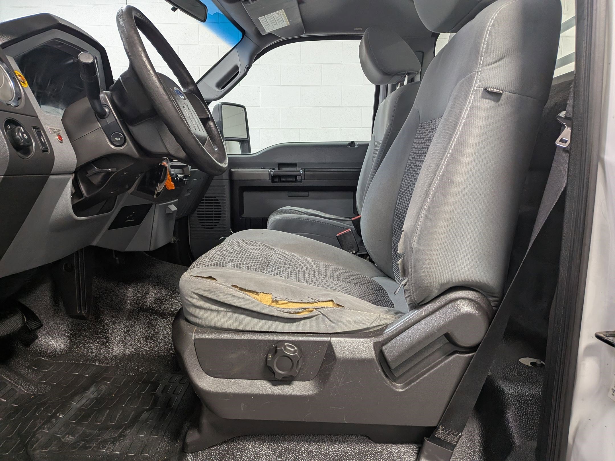 Used 2011 Oxford White Ford XLT image 16