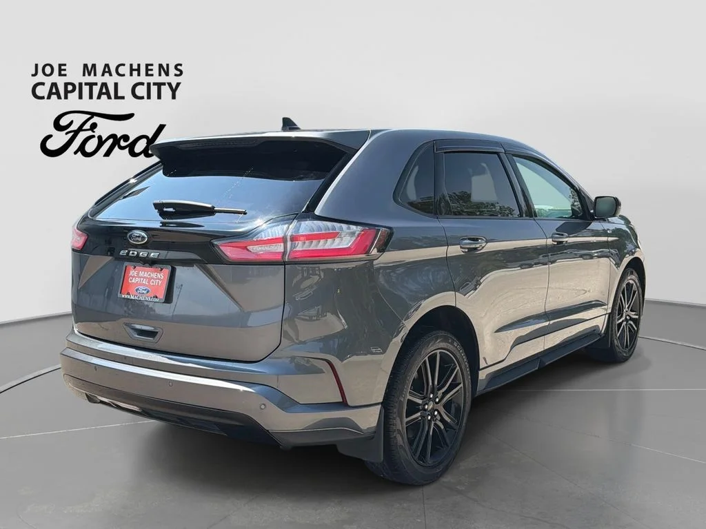 Used 2022 Gray Ford ST Line image 5