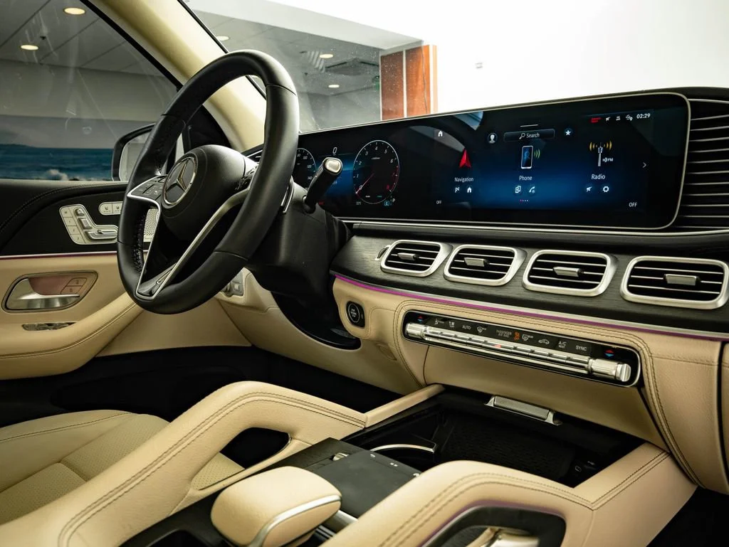 Used 2024 Manufaktur Diamond White Metallic Mercedes-Benz GLE 350 image 49