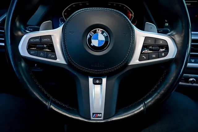 Used 2022 Black Sapphire Metallic BMW xDrive40i, M-Sport Pckge, Extra Clean, Loaded!!!! image 32