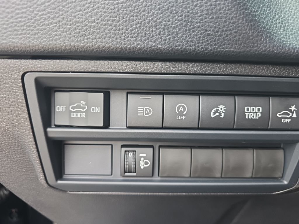 2026 Toyota Tundra SR5 - Photo 16