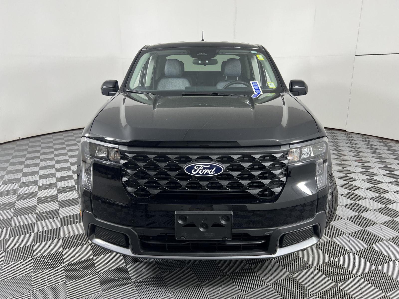 Used 2025 Shadow Black Ford XLT image 5