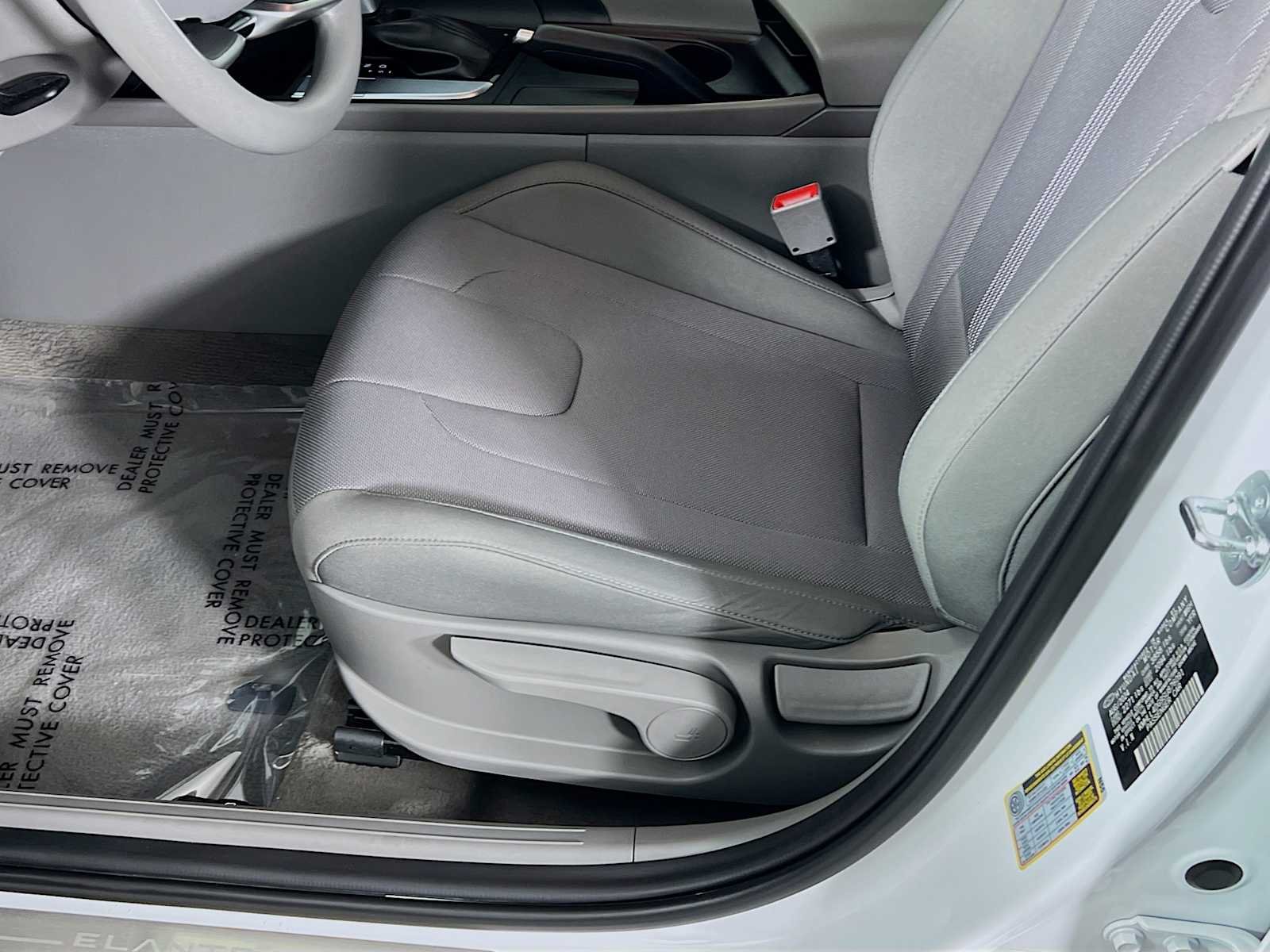 Used 2025 Serenity White Hyundai SE image 20