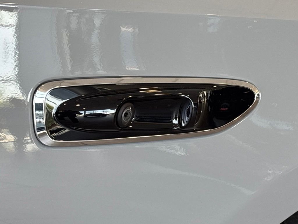 Used 2027 Gray Mercedes-Benz  image 7