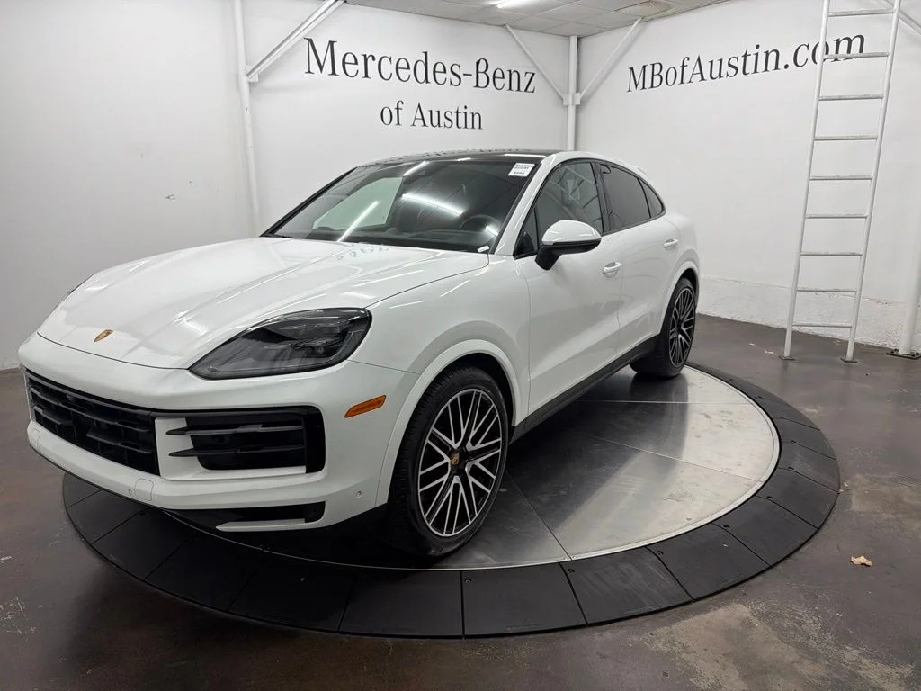 Used 2025 White Porsche S image 3