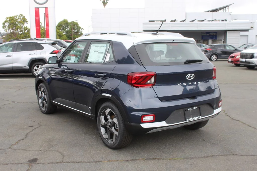 New 2026 White Hyundai SEL image 9