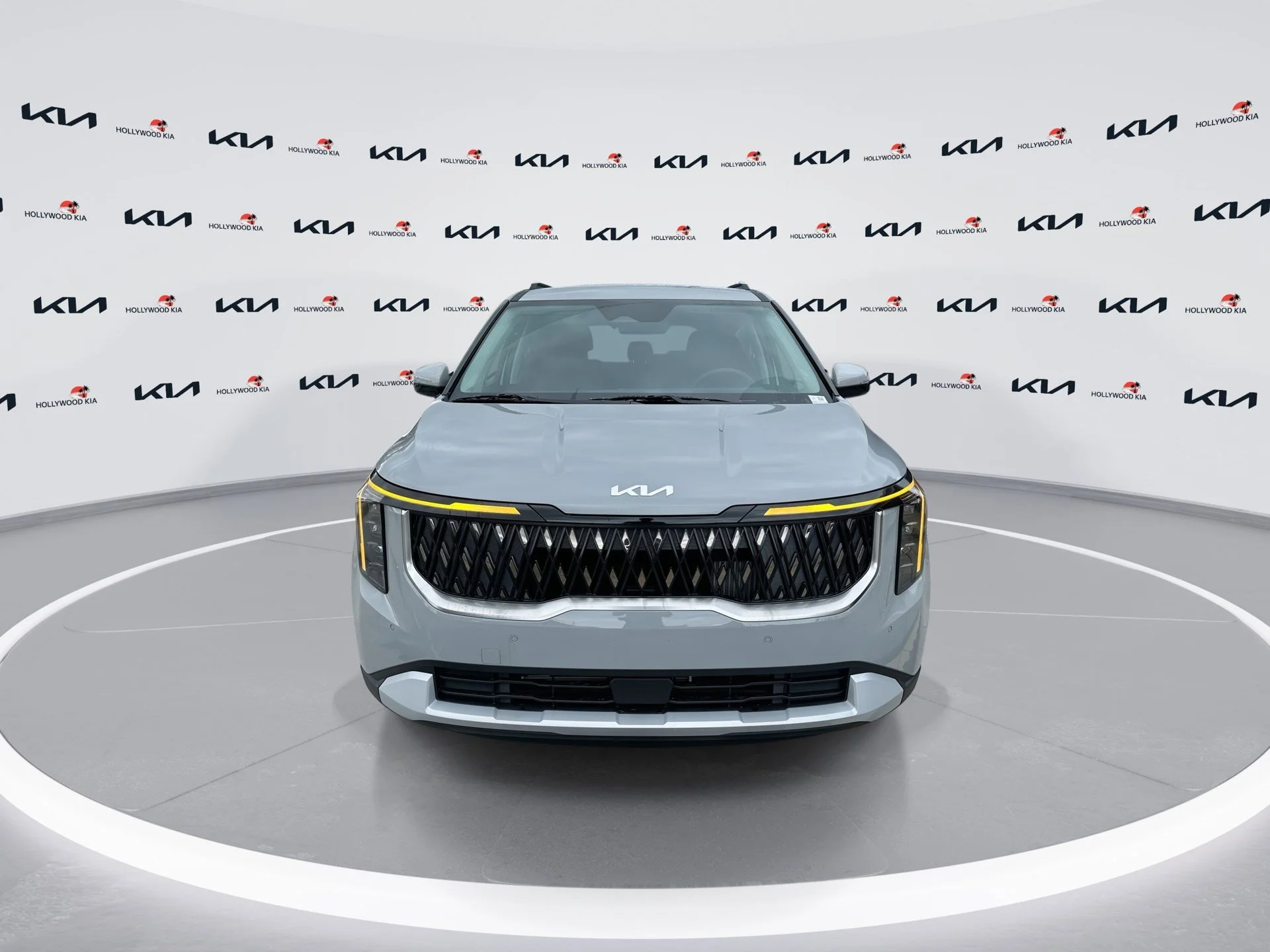 New 2026 Ceramic Silver Kia EX image 3