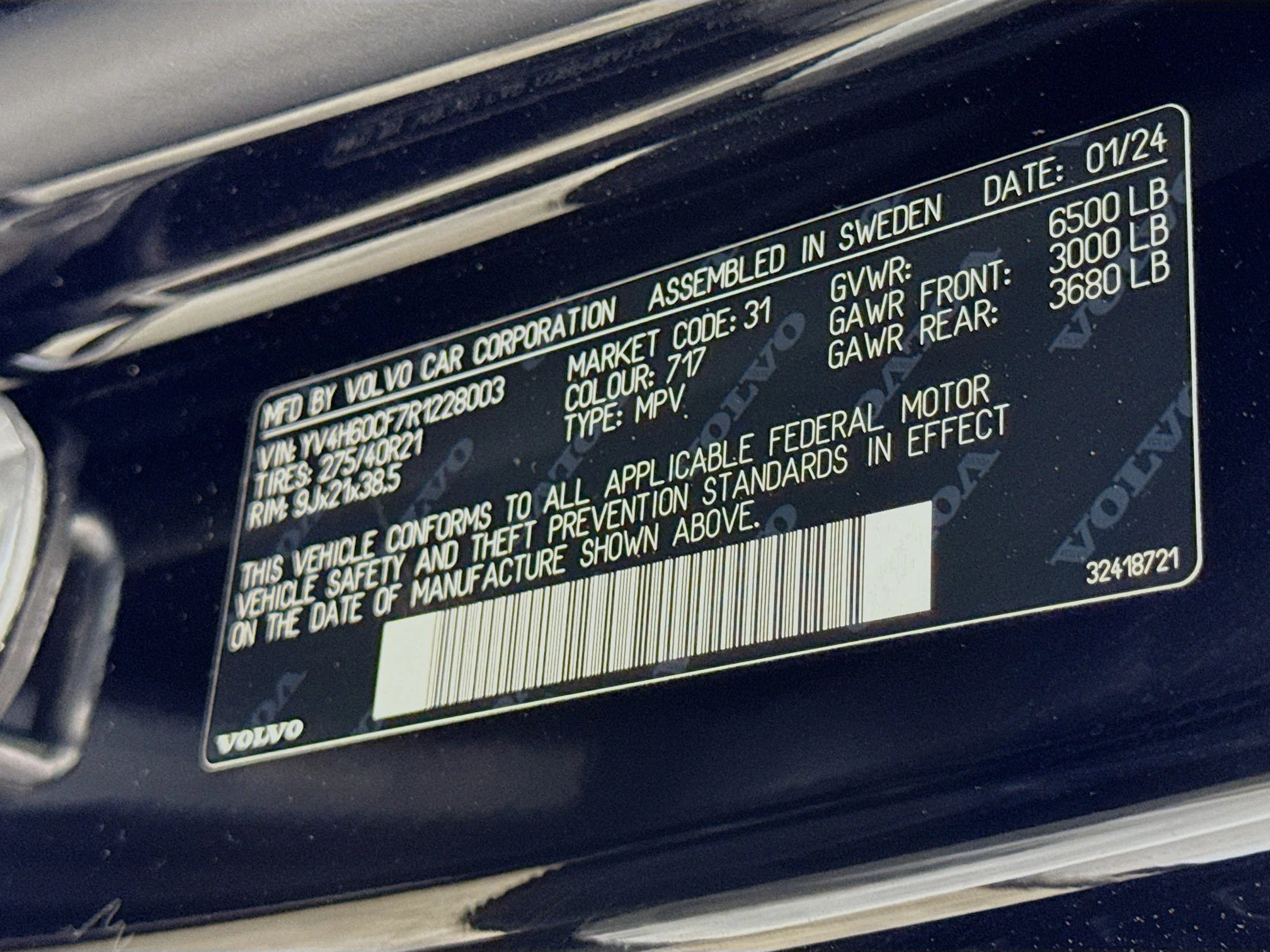 Used 2024 Black Raven Volvo Ultimate Bright Theme image 35