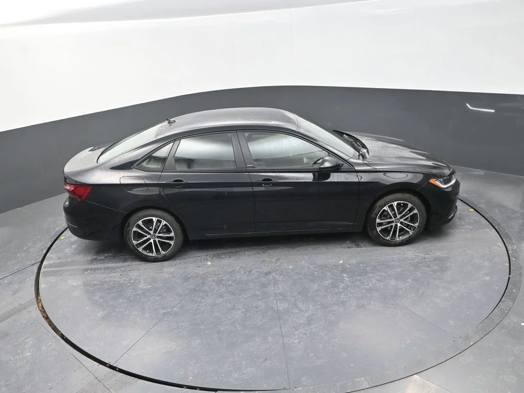 New 2026  Volkswagen 1.5T Sport image 21