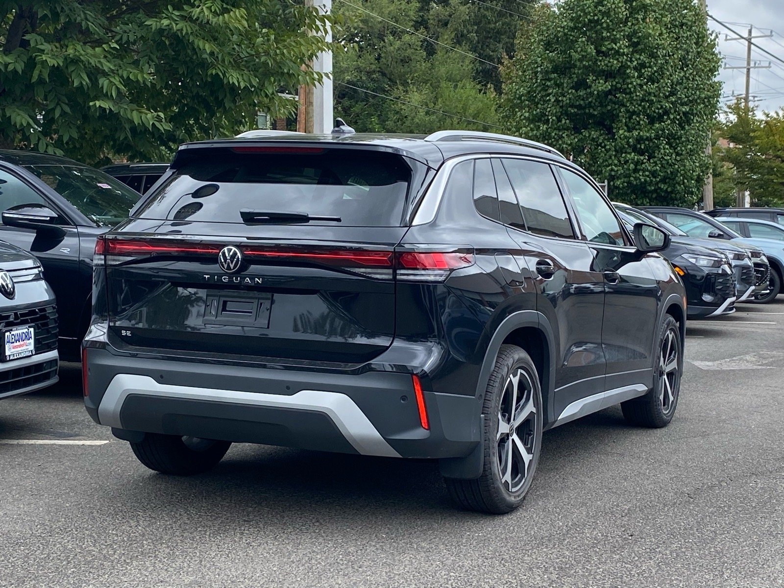 New 2026 Black Volkswagen SE image 2