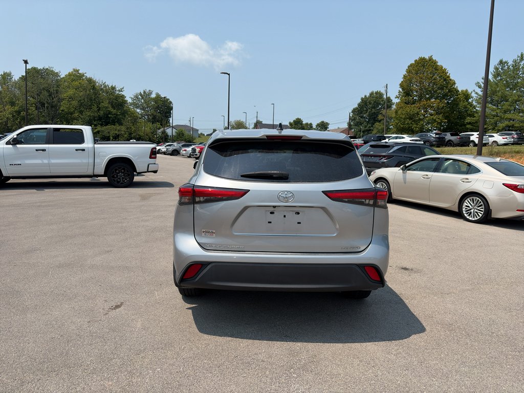 Used 2022 Celestial Silver Metallic Toyota LE image 4