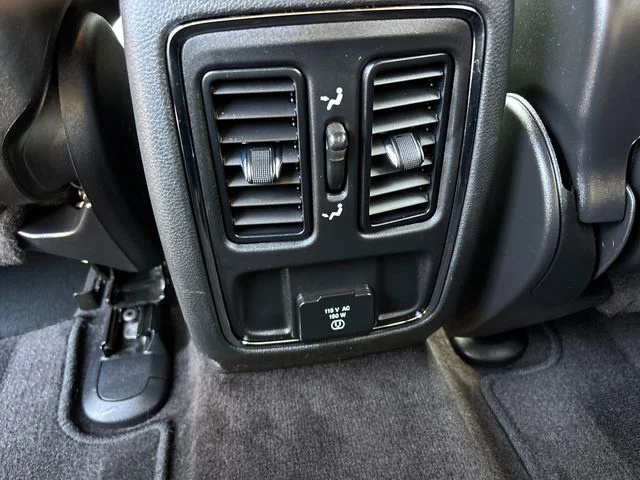 Used 2019 White Jeep Altitude image 13