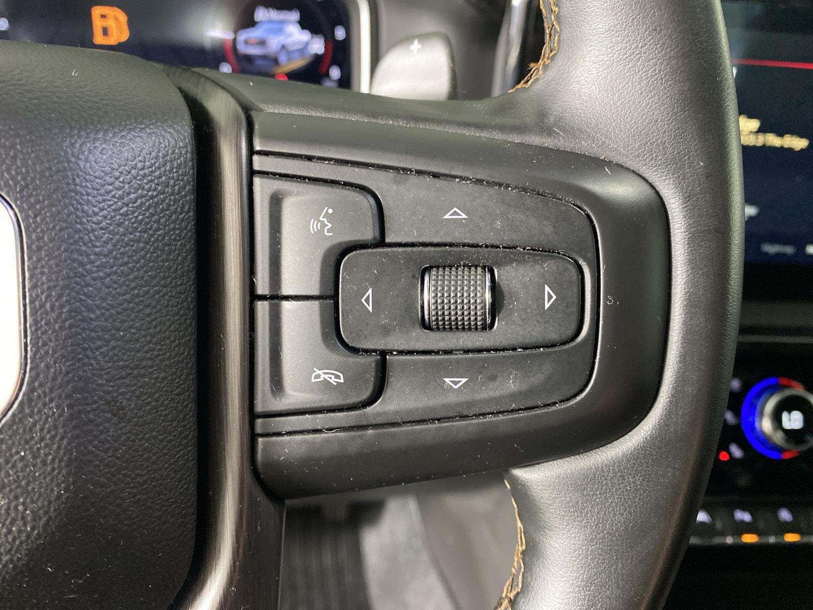 Used 2024 Sterling Metallic GMC AT4 image 25