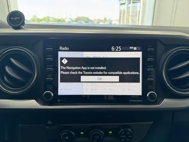 Used 2020 Cement Toyota SR5 image 26