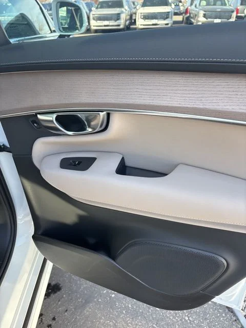 2026 Volvo XC90 Plus - Photo 40
