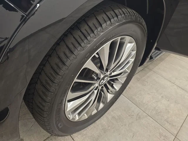 Used 2021 Mineral Black INFINITI Sensory image 40