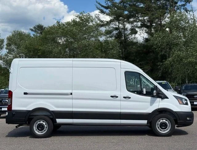 New 2026 Oxford White Ford Cargo Van image 3