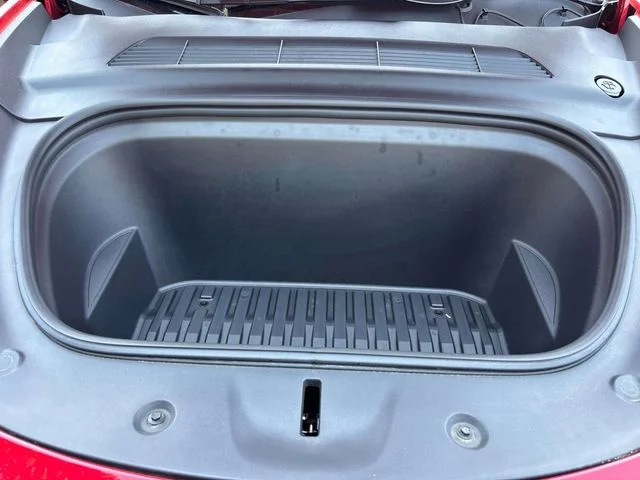 Used 2022 Red Tesla Long Range image 33