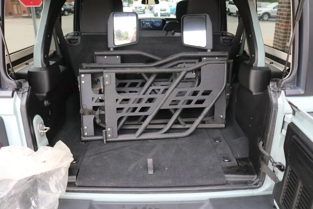 Used 2024 Earl Clearcoat Jeep Sport S image 31