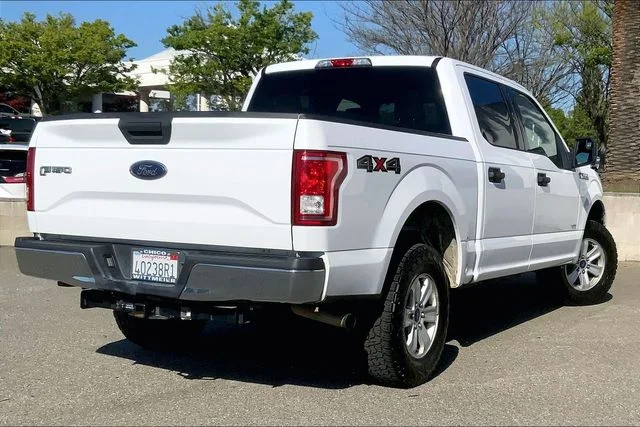 Used 2015 Oxford White Ford XLT image 13
