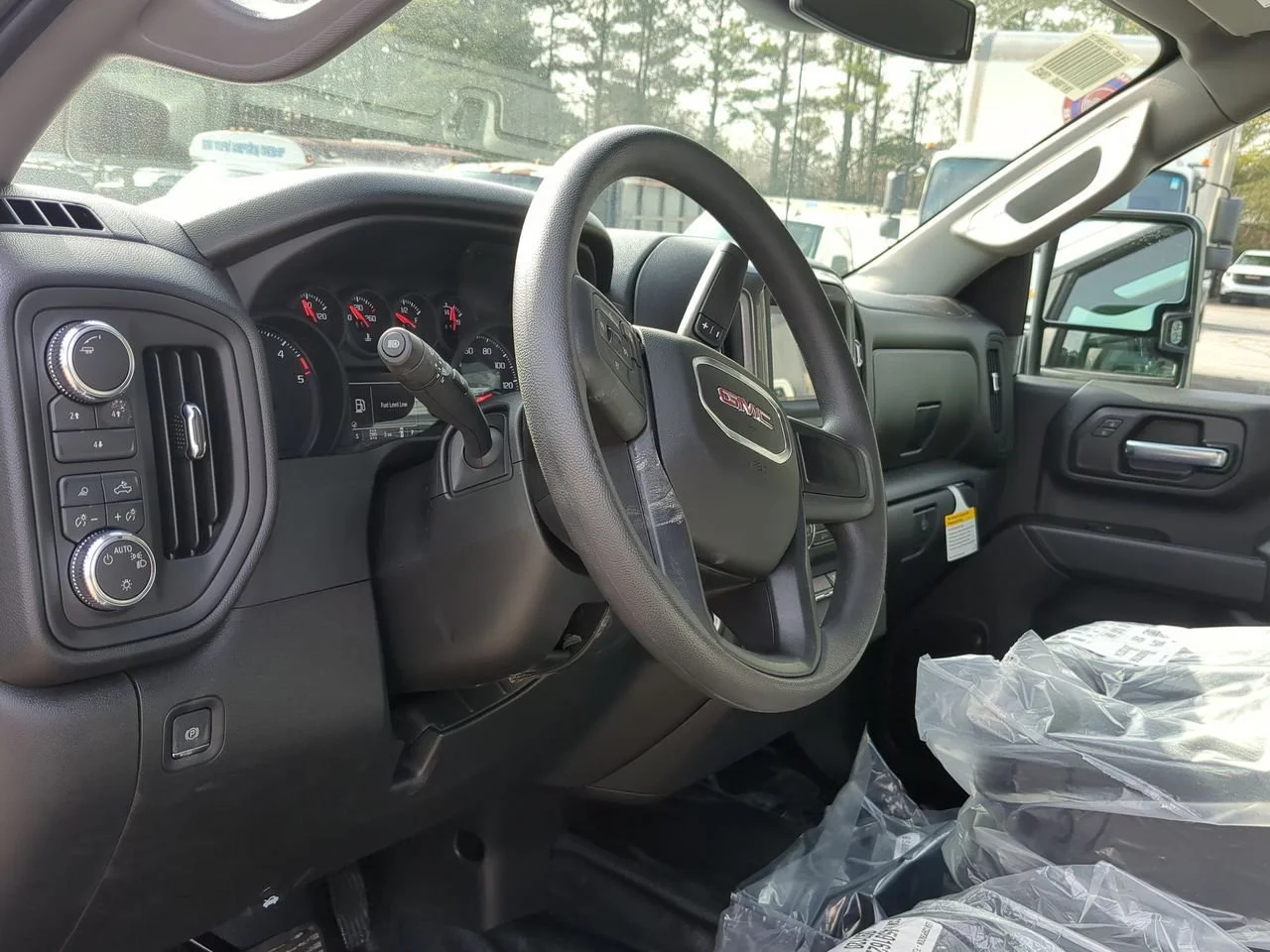 New 2026 Summit White GMC Pro image 10