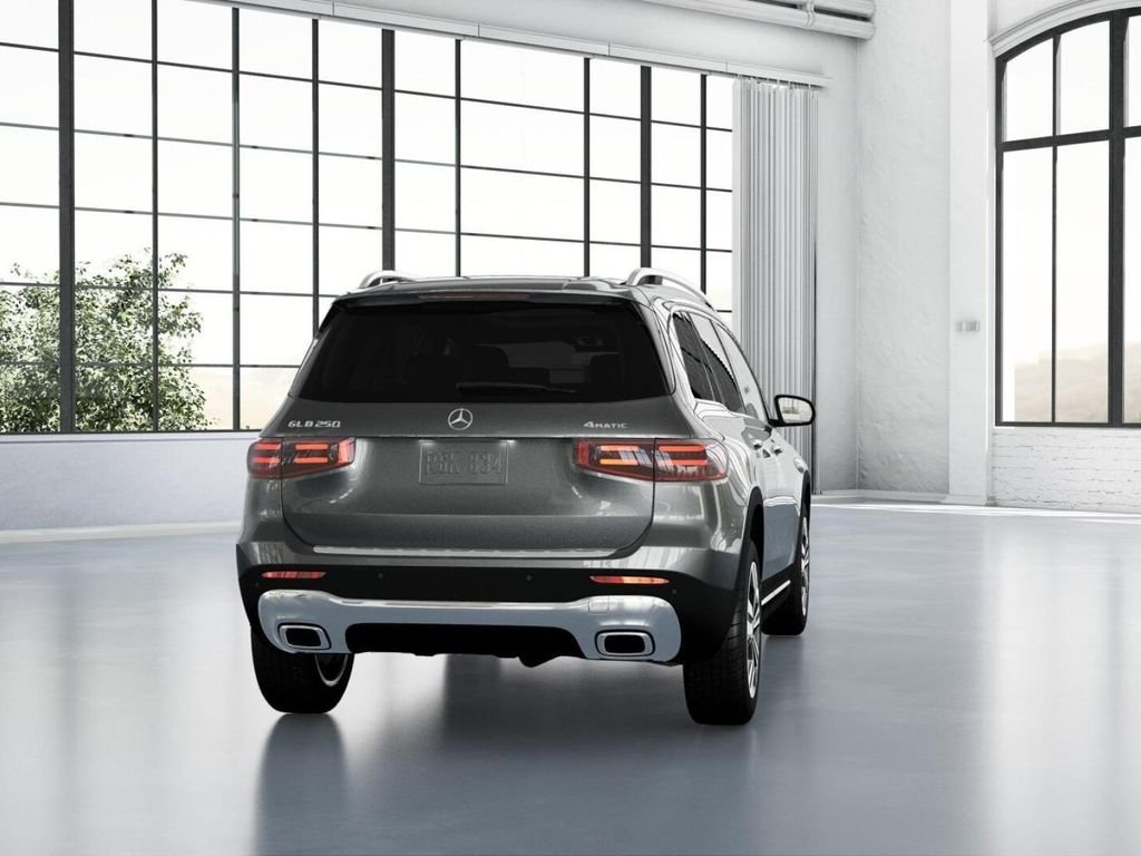 New 2026 Mountain Grey Metallic Mercedes-Benz GLB 250 image 24