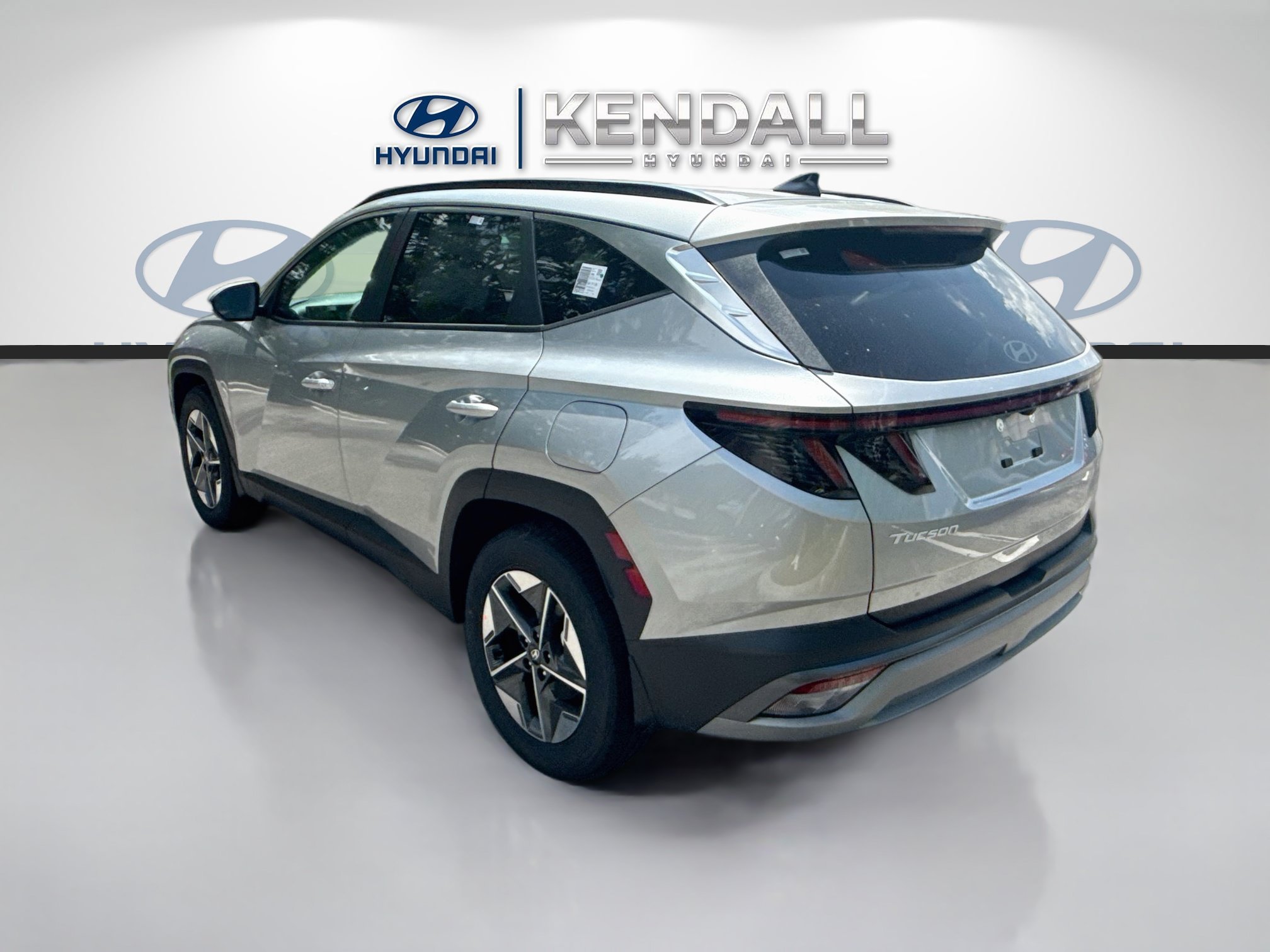 New 2026 Shimmering Silver Hyundai SEL Premium FWD image 29