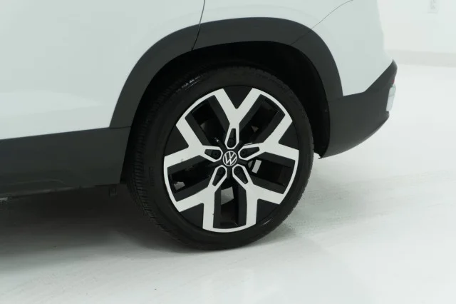 Used 2023 WHITE Volkswagen SEL image 13
