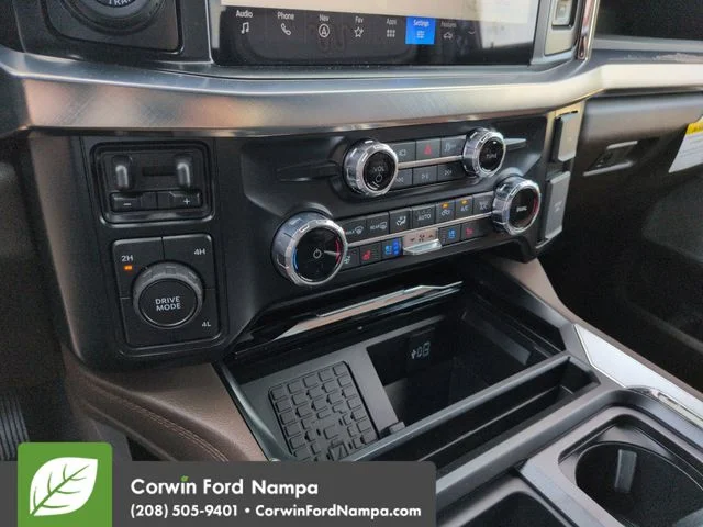 New 2026 Agate Black Metallic Ford King Ranch image 17