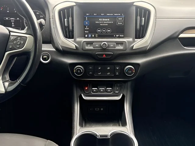 Used 2018 Red GMC SLE image 15