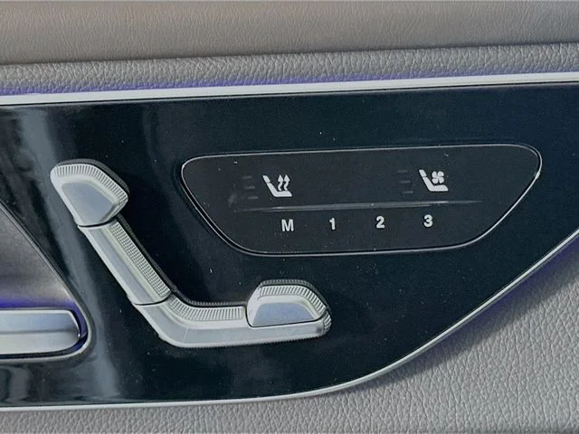 Used 2026 Gray Mercedes-Benz GLC 300 image 20