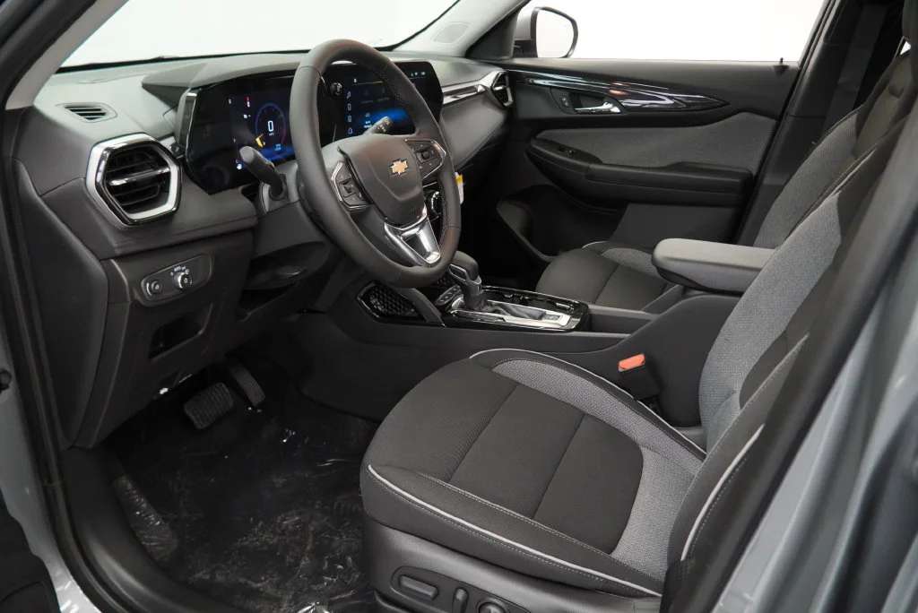 New 2026 Sterling Gray Metallic Chevrolet LT image 20