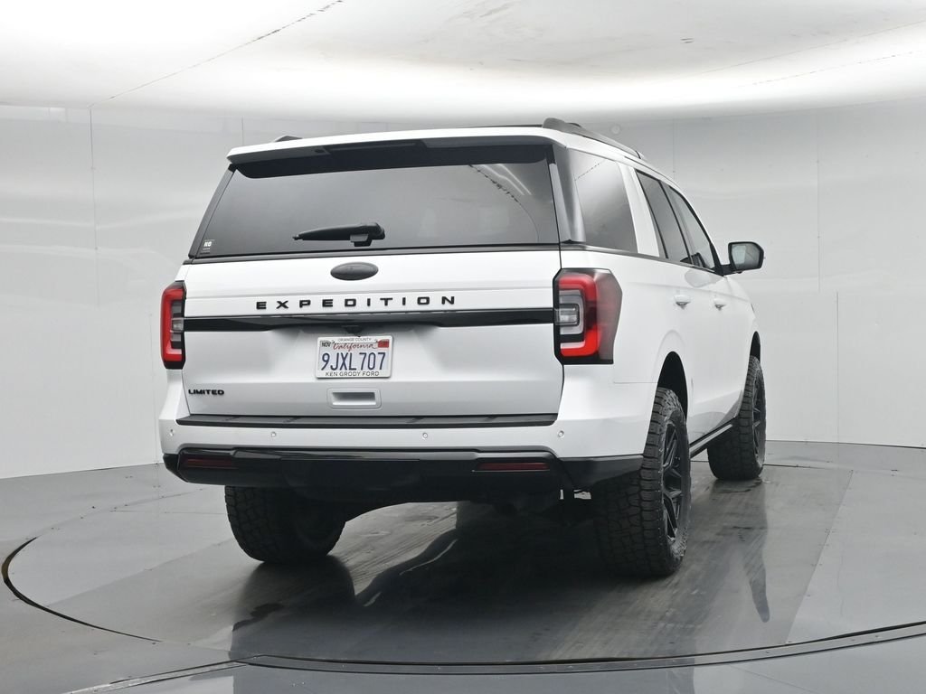 Used 2024 White Ford Limited image 60
