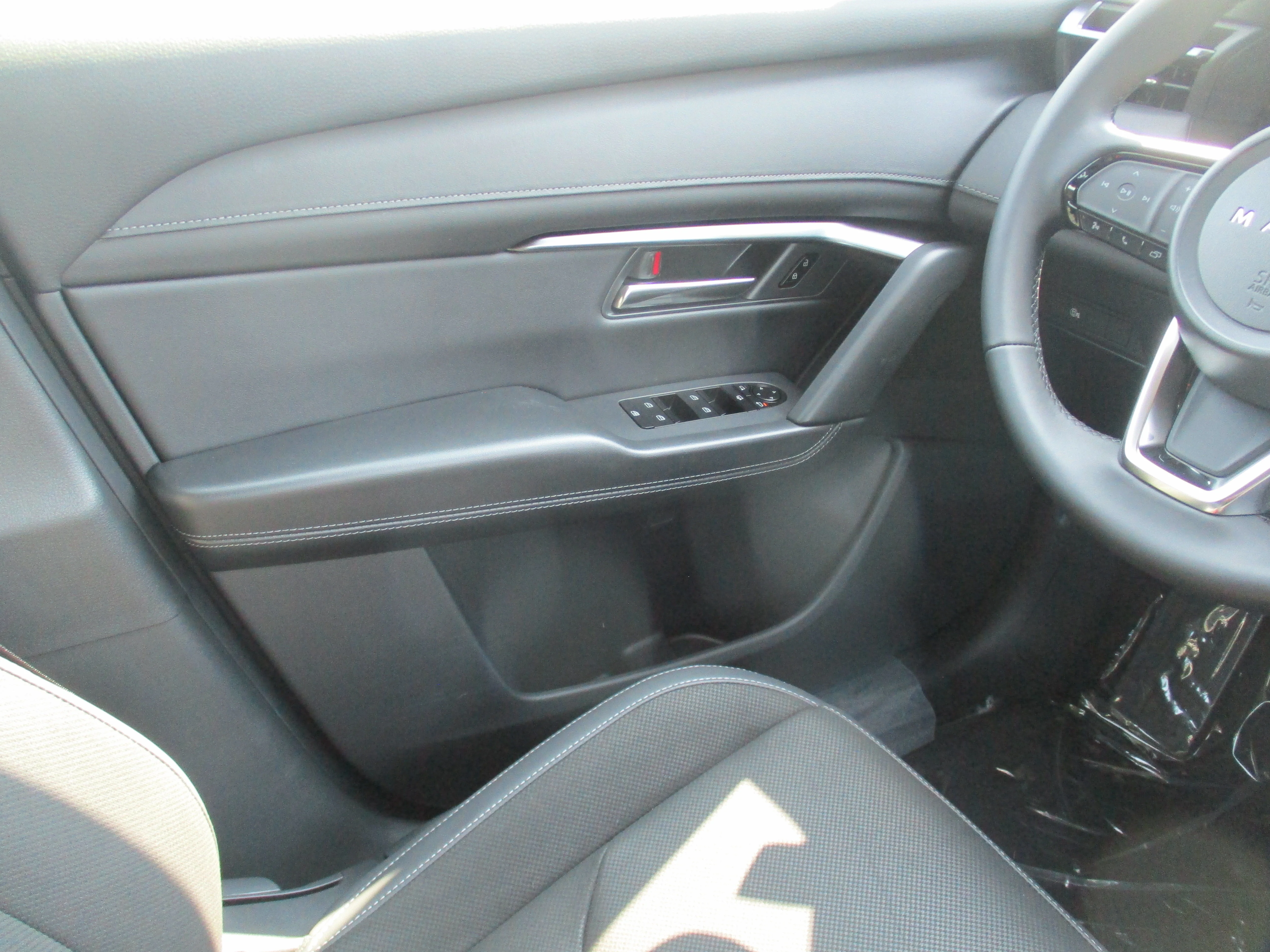 New 2026 Navy Blue Mica Mazda 2.5 S Select AWD image 14