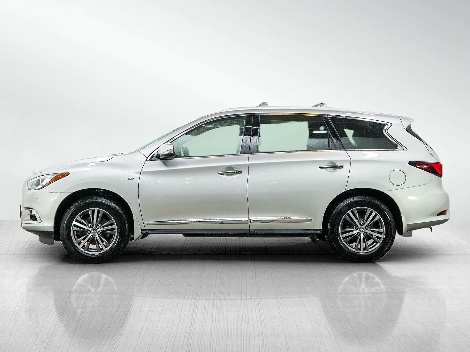 Used 2017 INFINITI QX60 Base with VIN 5N1DL0MM7HC503939 for sale in Burnsville, Minnesota