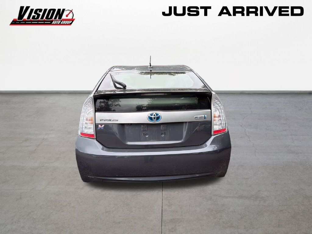 Used 2015 Gray Toyota Base image 6