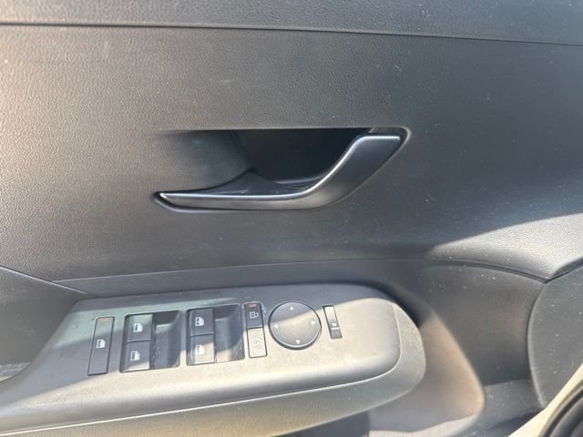 2024 Hyundai Kona SEL - Photo 12