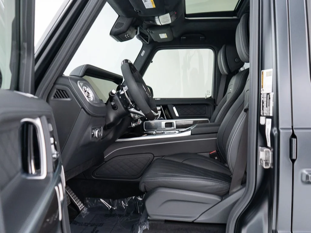 Used 2025 MANUFAKTUR Night Black Magno Mercedes-Benz G 63 AMG® 4MATIC® image 15